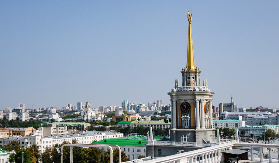 Депутаты также обсудили обеспечение сохранности памятников истории и культуры в Екатеринбурге.