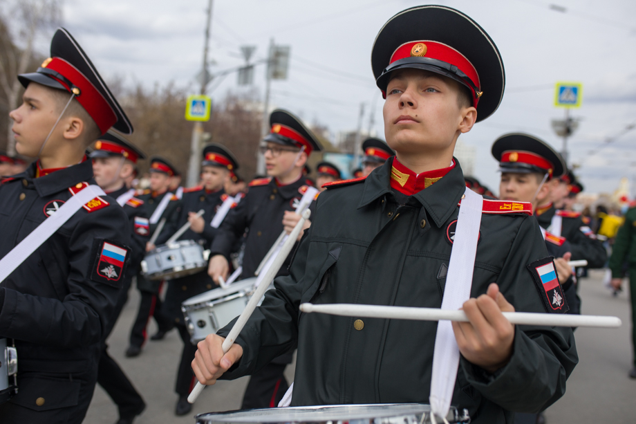Пасхальный крестный ход в Екатеринбурге.