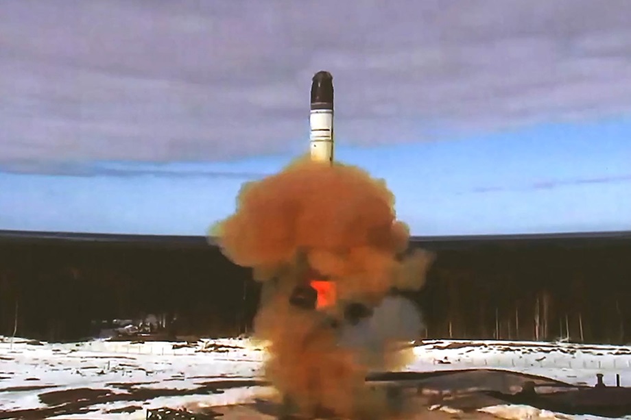 Пуск межконтинентальной баллистической ракеты «Сармат» с космодрома Плесецк.