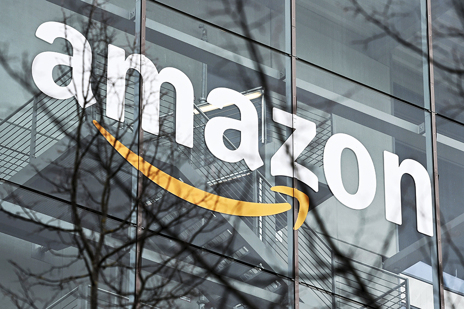 Ранее Amazon заявляла, что не предоставляет льгот ни одному продавцу на своём рынке и относится к ним справедливо, прозрачно и недискриминационно.