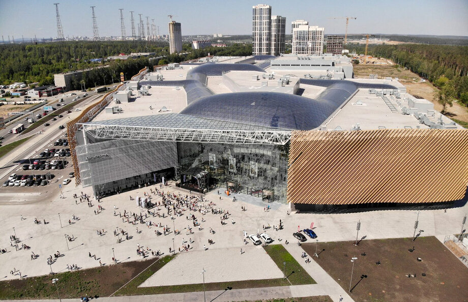 Резиденты смогут работать в Veer Mall без оплаты аренды не менее трёх месяцев.