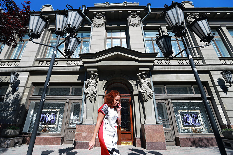 Спектакль по пьесе украинского драматурга Стельмаха поставят на подмостках Крымского драмтеатра.