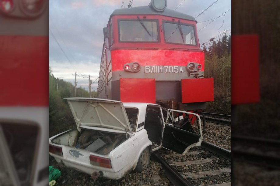 В результате инцидента никто не пострадал, в момент ДТП пассажиры в автомобиле отсутствовали.
