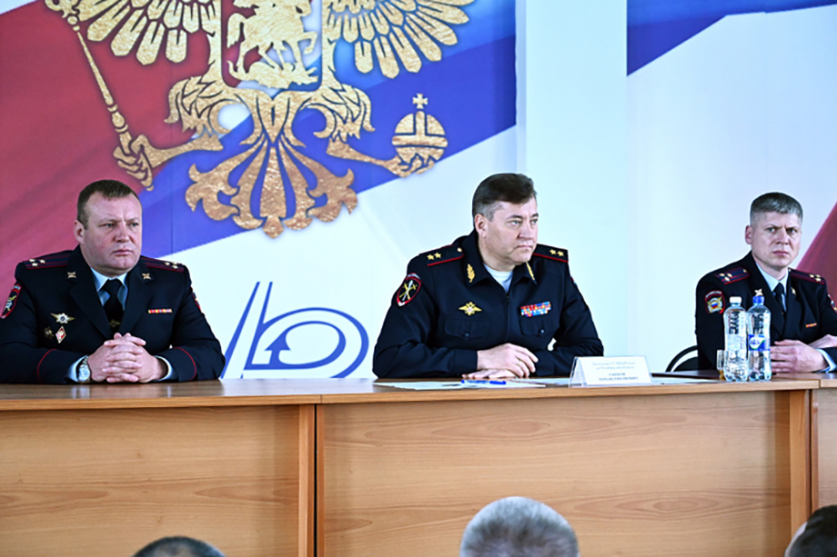 Ивана Путкова и Александра Гайде представили подчинённым.