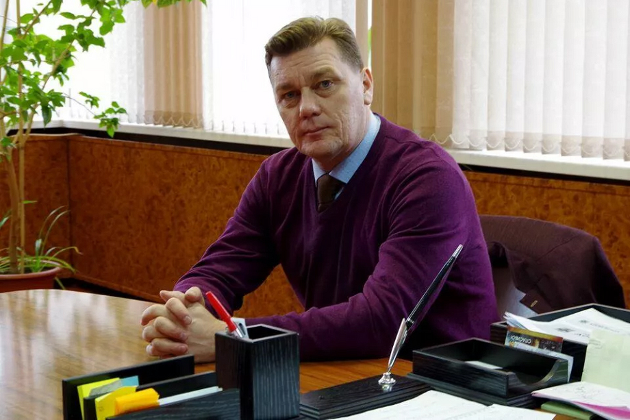 Михаил Валов уволился по состоянию здоровья.