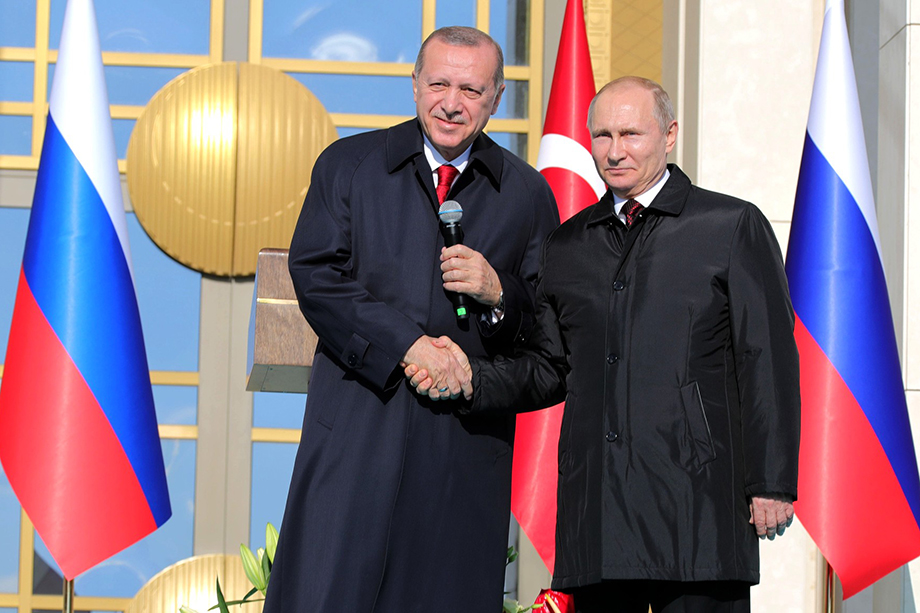 Анкара, 3 апреля 2018 года. Президент России Владимир Путин и президент Турции Реджеп Тайип Эрдоган дают старт строительству АЭС.