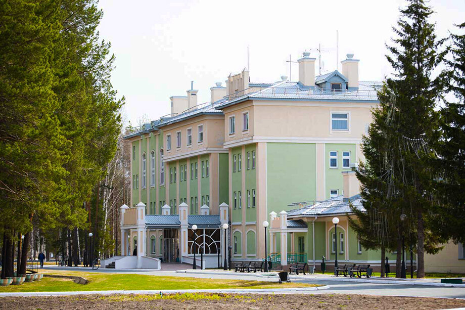 Здание центра восстановительной медицины и реабилитации «Ахманка».