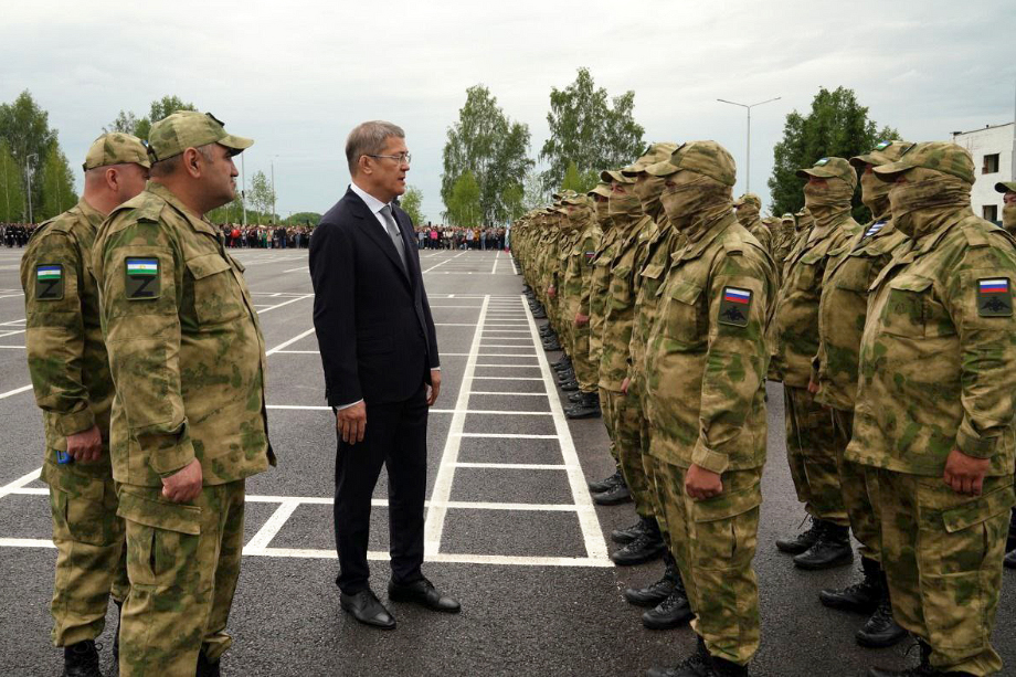 Глава Башкирии напутствовал бойцов батальона имени Шаймуратова.