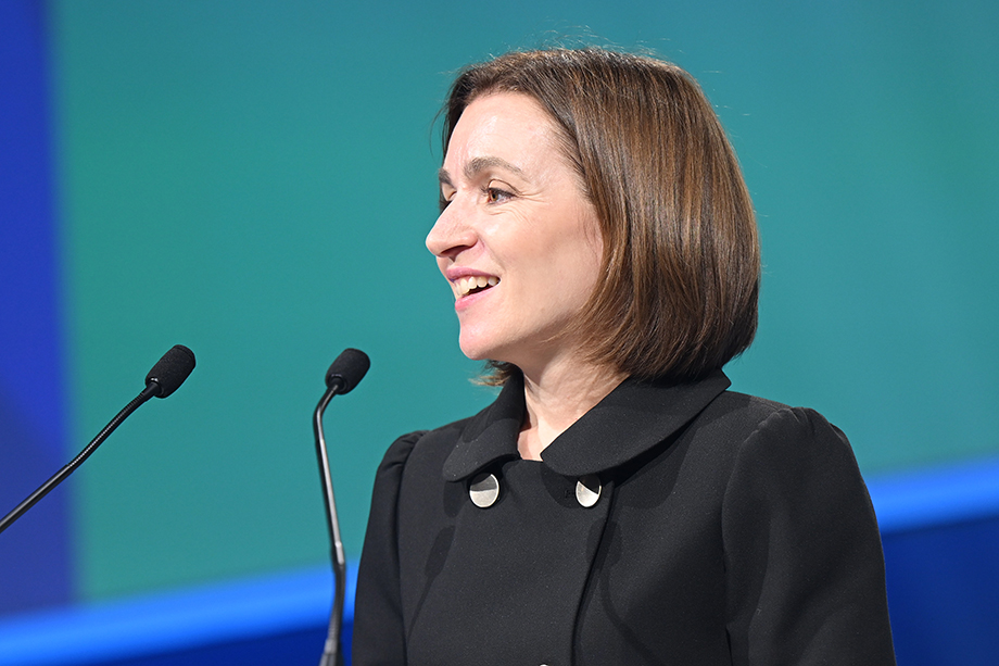 В Молдавии набирают обороты митинги против президента Санду и её правительства