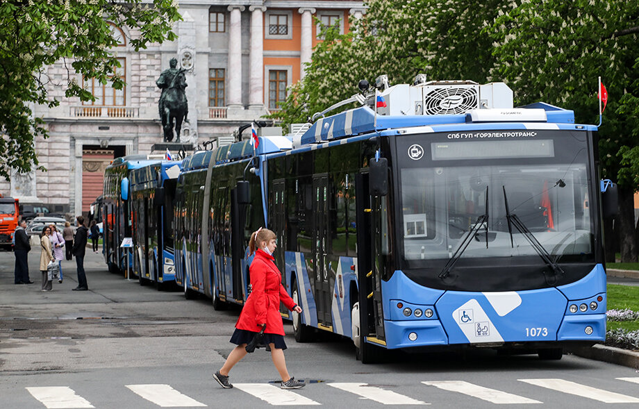 Автобусные предприятия Санкт-Петербурга нуждаются в сотрудниках.