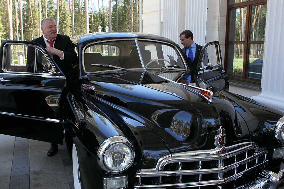 Владимир Жириновский коллекционировал раритетные автомобили.