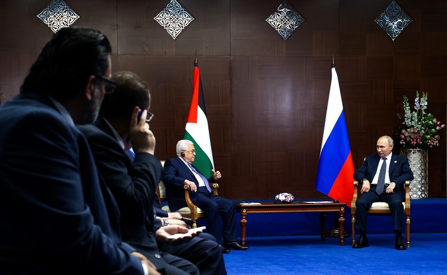 13 октября 2022 года. Встреча Владимира Путина с президентом Палестины Махмудом Аббасом в Астане