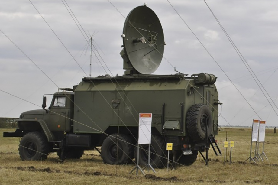 Комплекс радиоэлектронного подавления спутниковой связи «Тирада-2С».