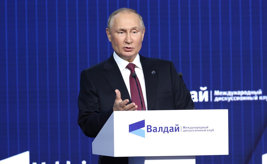 Президент РФ Владимир Путин во время планерного заседания клуба «Валдай»