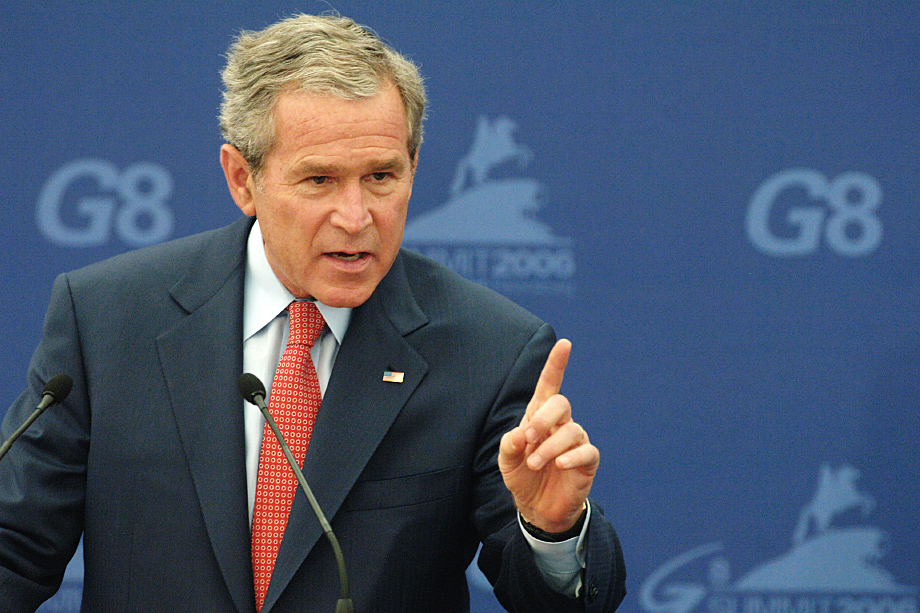 В 2006 году, при президенте Джордже Буше – младшем (на фото), республиканцы потерпели серьёзное поражение на промежуточных выборах.