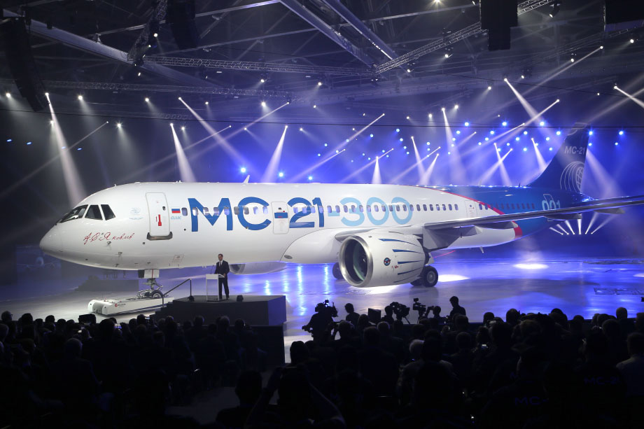 Церемония выкатки магистрального самолёта МС-21-300 на авиационном заводе корпорации «Иркут».