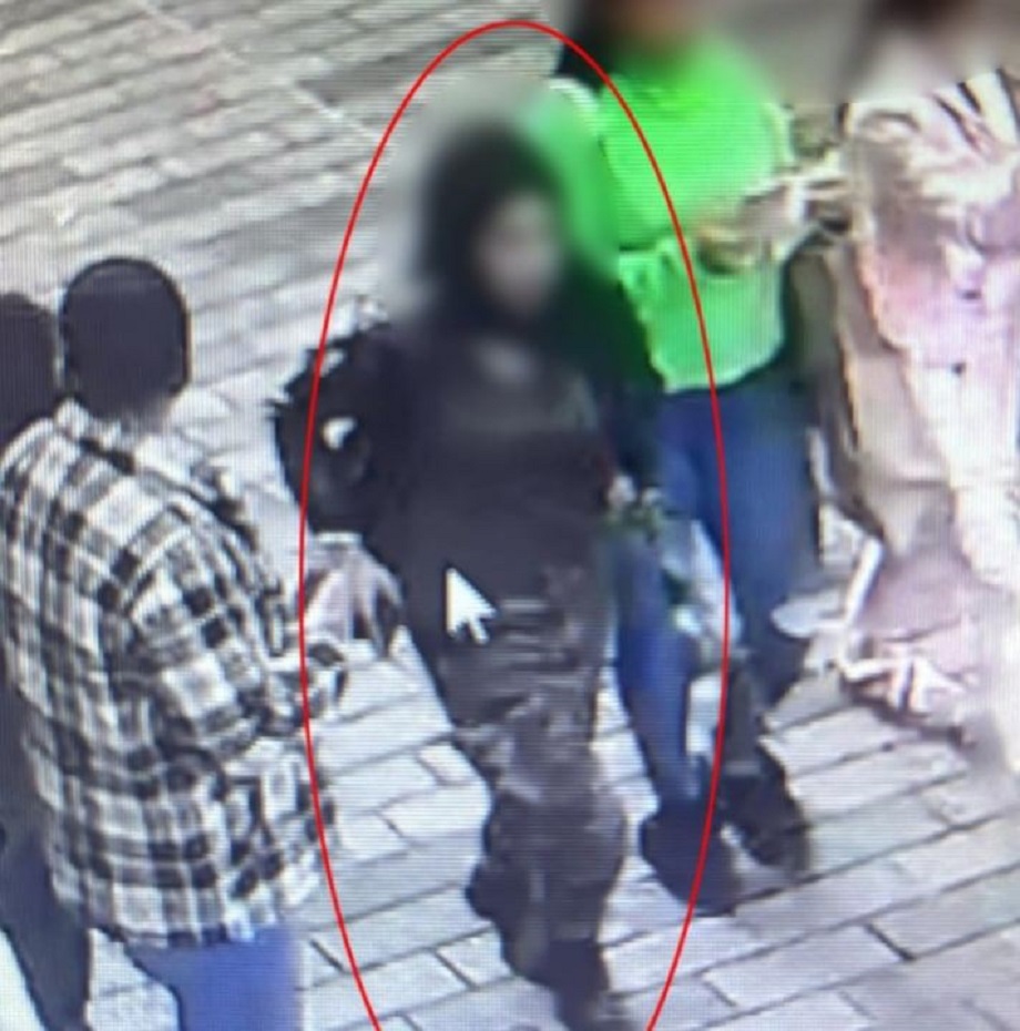 Турецкие СМИ опубликовали фото женщины, которая может быть причастна к взрыву в Стамбуле