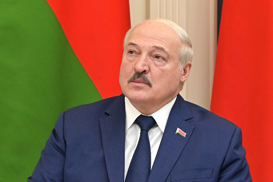 Президент Белоруссии Александр Лукашенко считает, что снаряд, упавший в Польше, был украинским