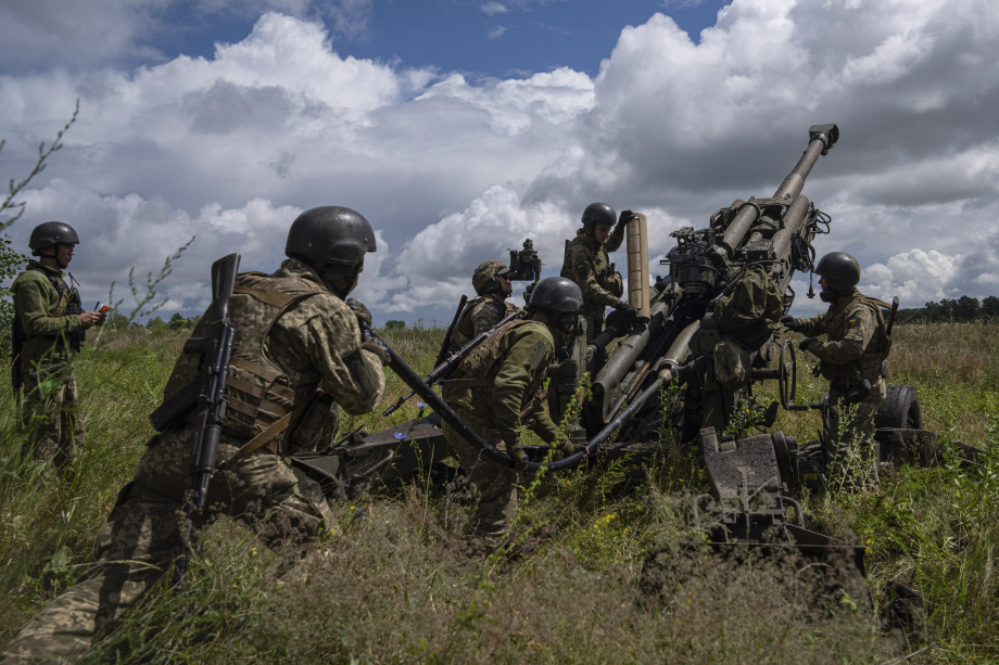 США оказывают активную военную помощь Украине.