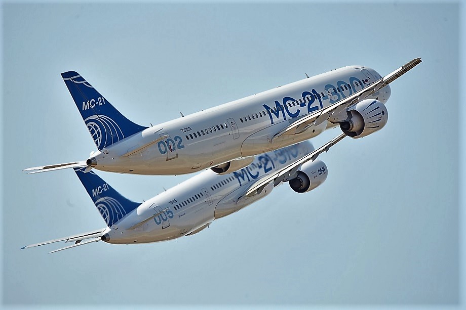 Российский авиалайнер МС-21