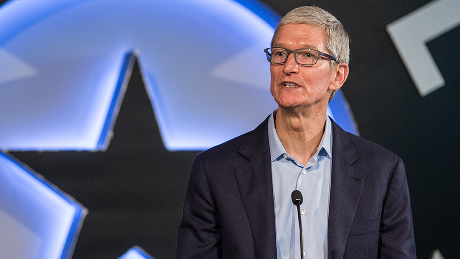 Доход главы Apple в 2023 году будет на 40 процентов меньше итоговой суммы по прошлому году