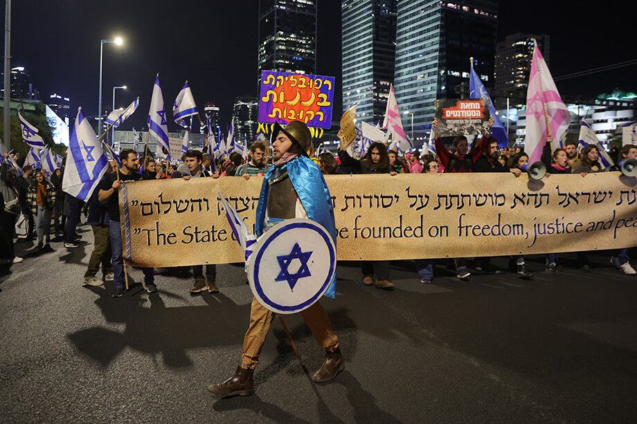 25 февраля только на улицы Тель-Авива вышло около 160 тысяч человек.