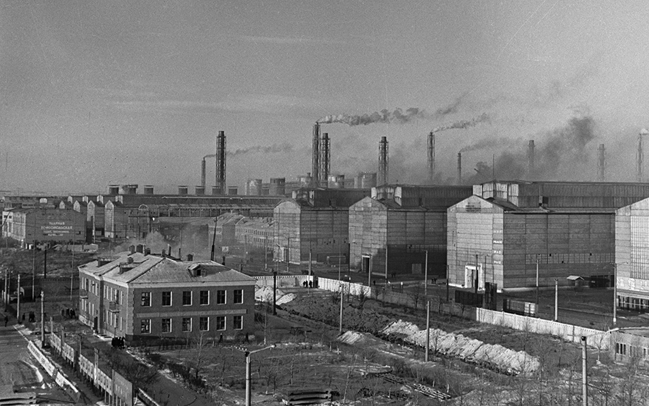 1970 год. Вид на Красноярский алюминиевый завод имени В. И. Ленина.