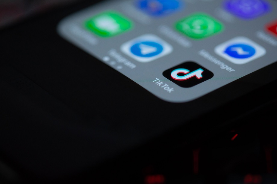 TikTok ограничит доступ к контенту до одного часа в день пользователям младше 18 лет