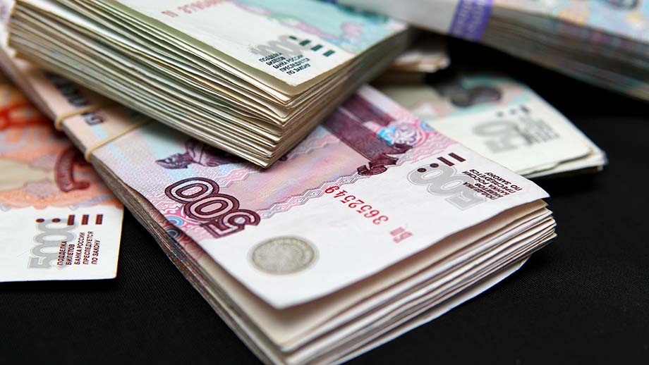 Продать российские активы уходящие компании могут только с 50-процентной скидкой, и только заплатив налог на сверхприбыль.