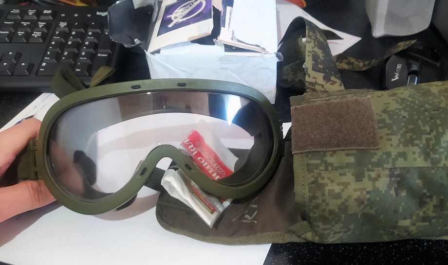 Сотрудники Крымской и Центральной почтовой таможен выявили канал нелегальной международной торговли товарами военного назначения.