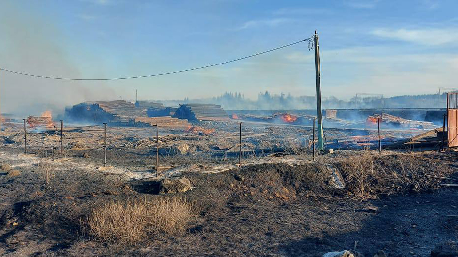 Пожар в посёлке Сосьва Свердловской области.