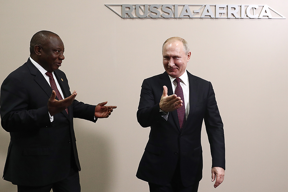 23 октября 2019 года. Президент Южно-Африканской Республики Сирил Рамафоса и президент РФ Владимир Путин во время встречи в рамках саммита «Россия – Африка».