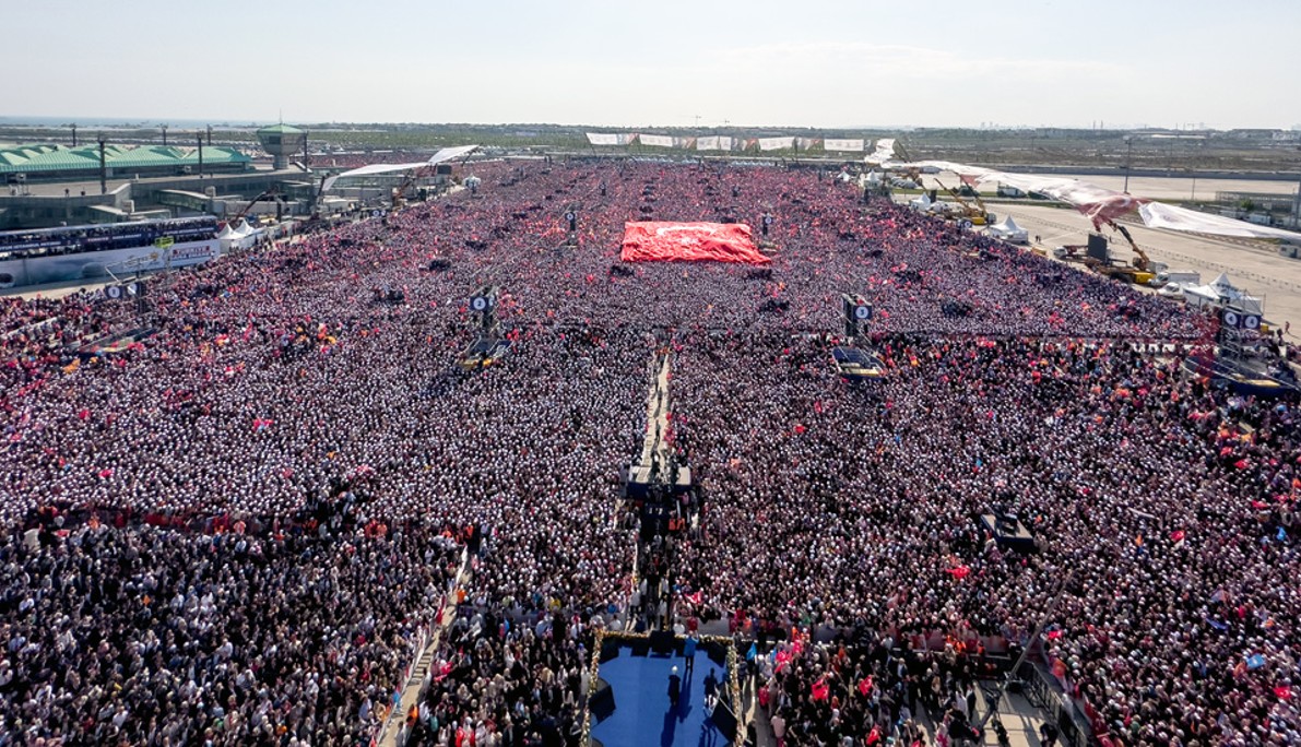 Митинг в поддержку Эрдогана в Стамбуле.