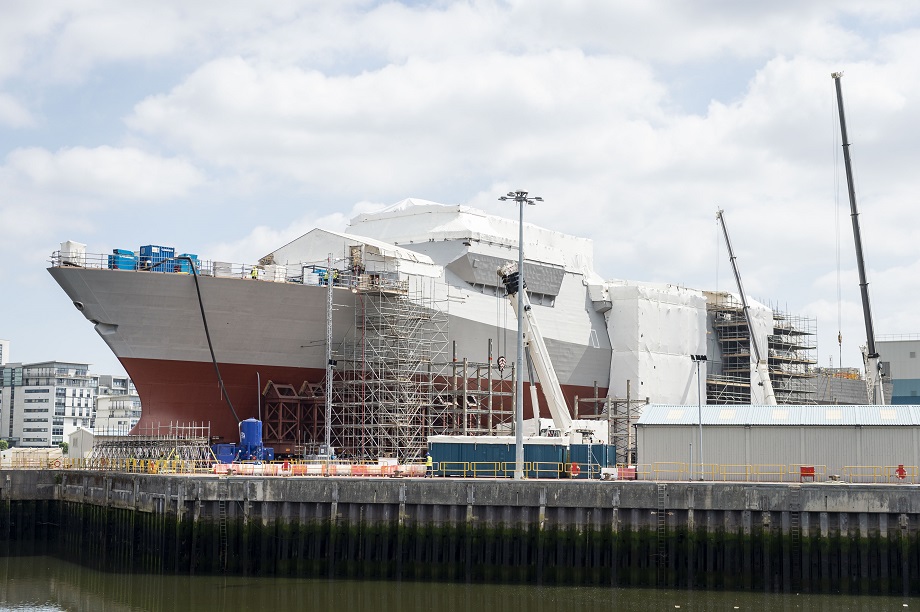 Июнь 2021 года. HMS Glasgow на верфи BAE Systems в Говане на реке Клайд.