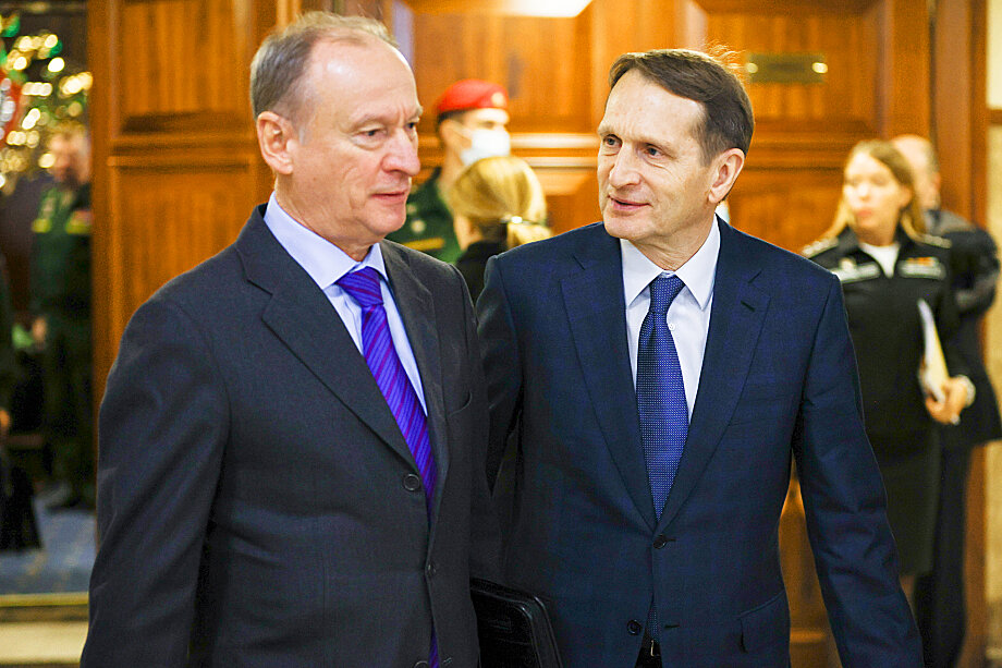 Секретарь Совета безопасности Николай Патрушев и Директор Службы внешней разведки Сергей Нарышкин (на фото слева направо).