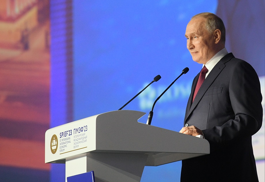 ПМЭФ-2023. Президент РФ на пленарном заседании.