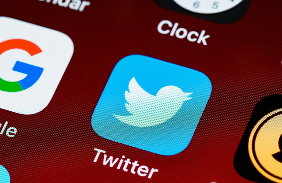 Новый пользователи Twitter смогу прочитать в сутки только 300 записей.