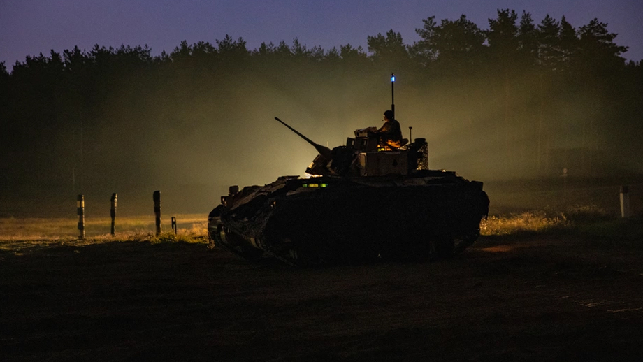 Боевая машина пехоты США M2 Bradley.
