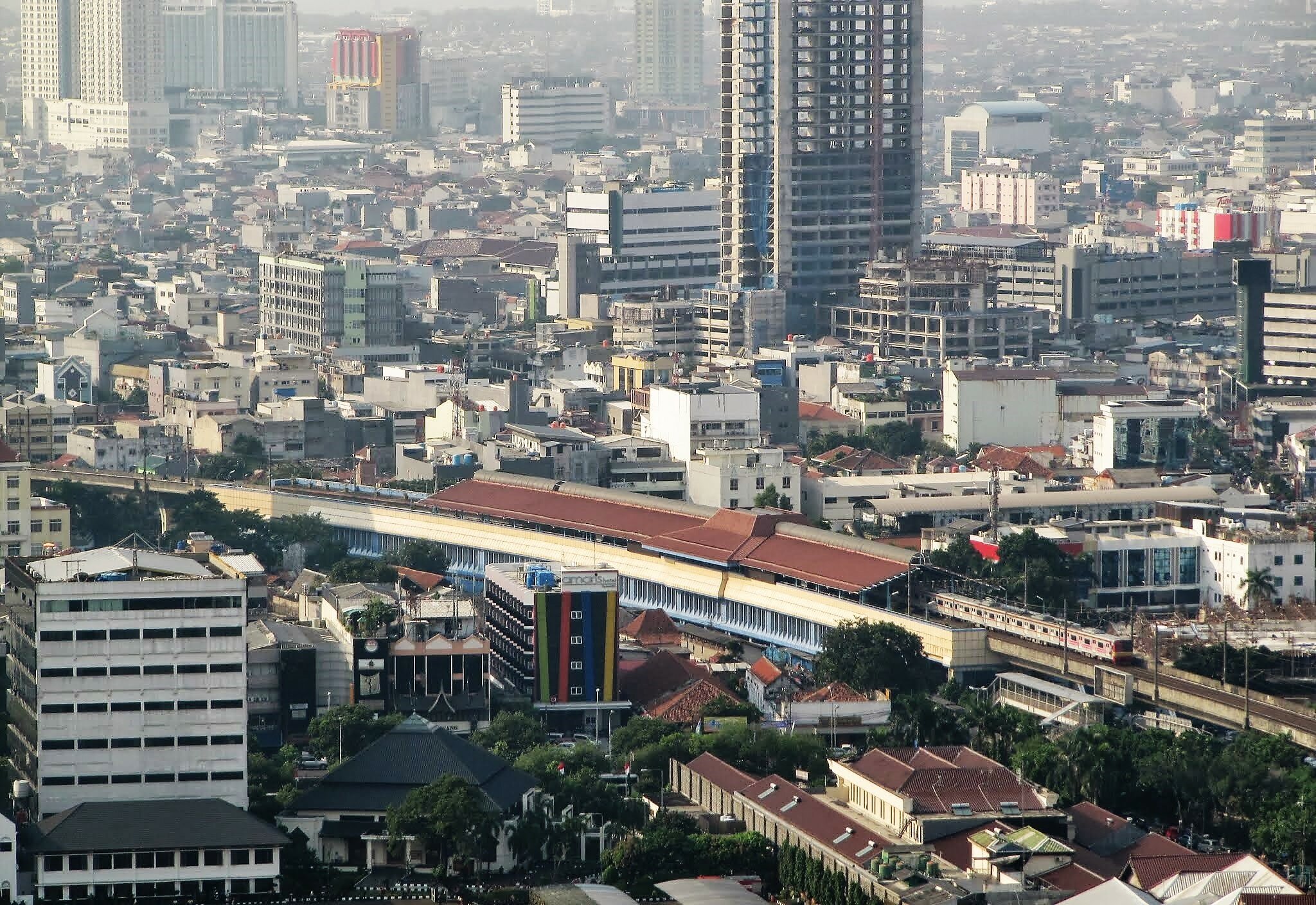 Столица Индонезии признана самым загрязнённым городом мира