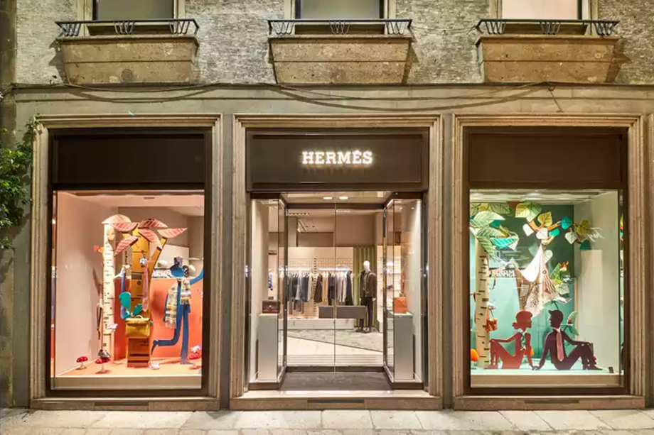 Редкая сумка Hermès Himalaya Birkin пропала из бутика в Милане.