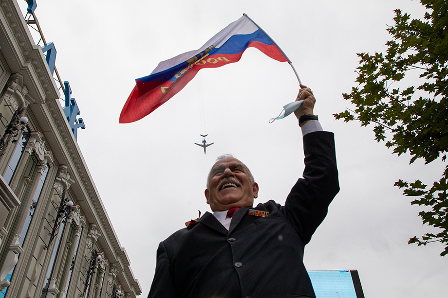 22 августа – День Государственного флага России.