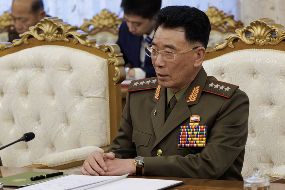 Министр обороны КНДР генерал Кан Сун Нам