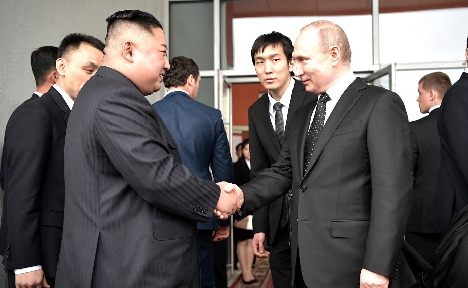Ким Чен Ын и Владимир Путин во время визита председателя КНДР в Россию в 2019 году.