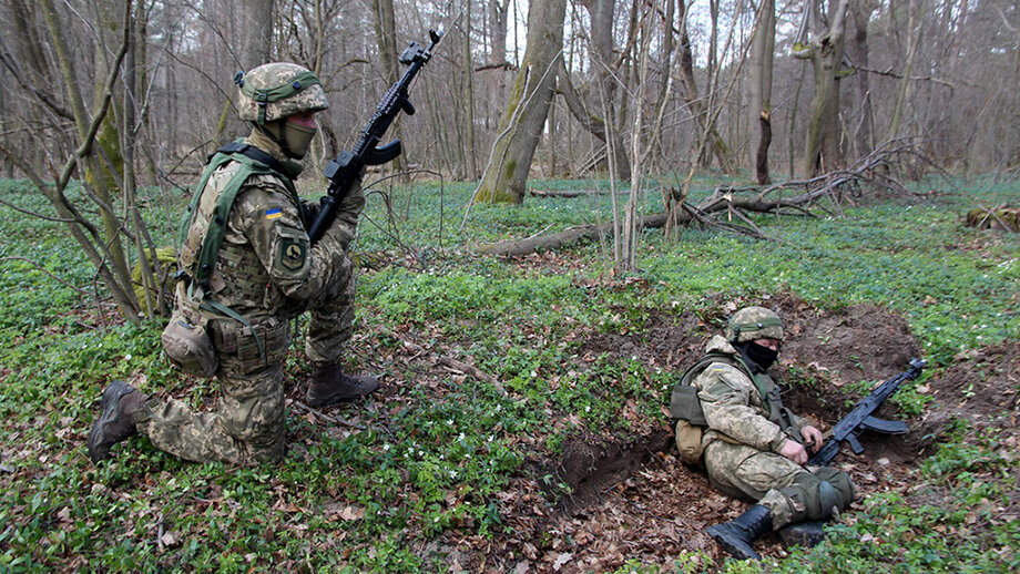 Власти Украины ищут финансы для продолжения боевых действий.
