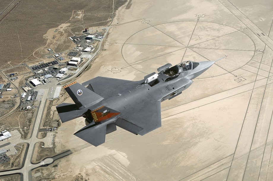 Проект F-35 Lightning II является самой дорогой программой по вооружению в истории США.