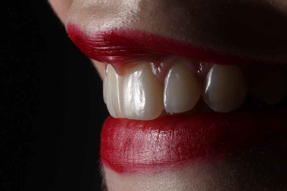 Японская компания Toregem BioPharma испытывает препарат для выращивания новых зубов.