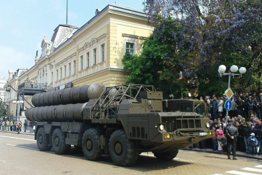 C-300 во время парада в Софии в 2009 году.