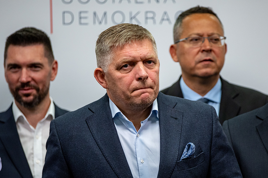 Партия экс-премьера Роберта Фицо «Курс – социальная демократия» победила на парламентских выборах в Словакии.