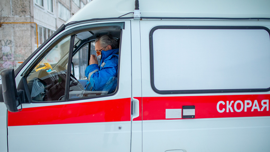 В Воронеже школьников переводят на удалёнку из-за вспышки пневмонии.