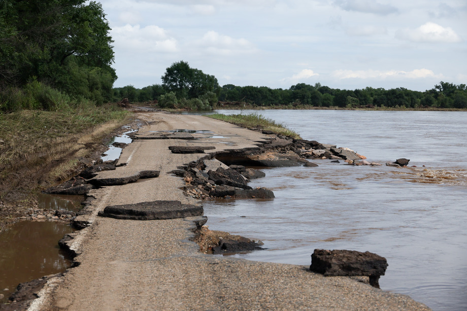 Инфраструктуре Приморского края в результате рекордного объёма осадков этим летом был нанесён серьёзный ущерб.